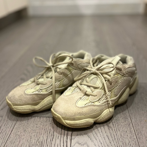 Yeezy 500 supermoon yellow 5.5 MENS 7 WOMEN [sold] - Picture 9 of 12